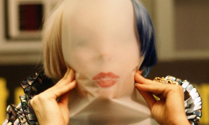 Orlan l'artiste et sa réinterprétation esthétique du corps humain